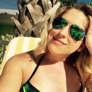 Meet your Posher, Dana